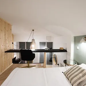 le-duplex-dandre-un-ecrin-cosy-et-design-pour-2.hotels-rhonealpes.com/