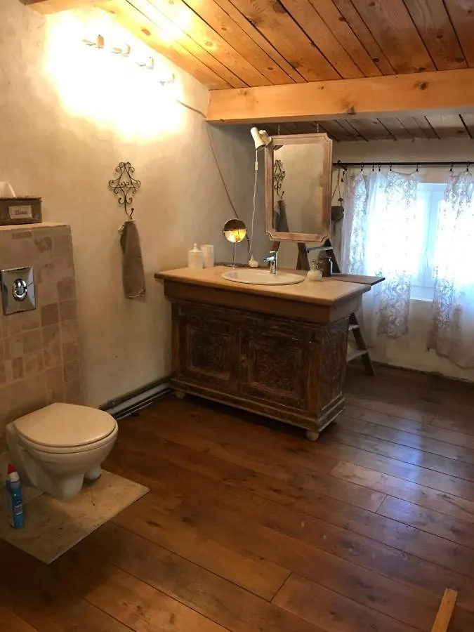 Appartement La Charmeuse à Céreste